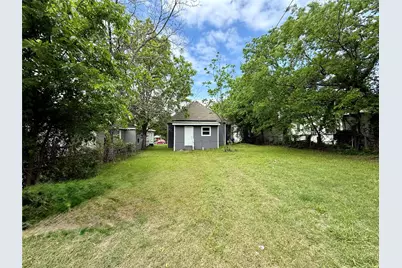 1326 W Sears Street, Denison, TX 75020 - Photo 21