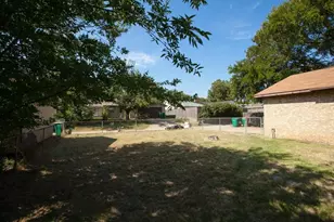 1320 Cherry Hill Ln, Lewisville, TX 75067 - Photo 21