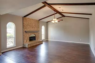 1320 Cherry Hill Ln, Lewisville, TX 75067 - Photo 5
