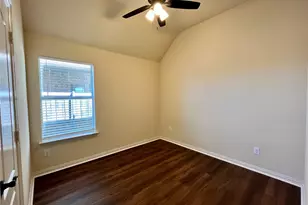 921 Raleigh Path Rd, Denton, TX 76208 - Photo 13