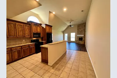 921 Raleigh Path Road, Denton, TX 76208 - Photo 3