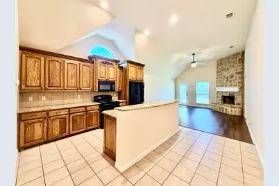 921 Raleigh Path Road, Denton, TX 76208 - Photo 5