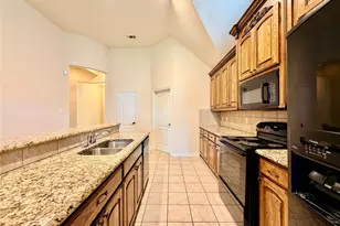921 Raleigh Path Rd, Denton, TX 76208 - Photo 7