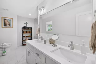 6233 Crestmont Dr, Dallas, TX 75214 - Photo 21