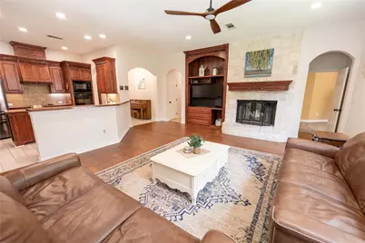 735 Sleepy Hollow Lane, Valley View, TX 76272 - Photo 7