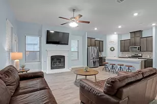 11245 Canyon Mine Dr, Aubrey, TX 76227 - Photo 9