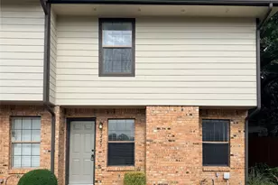 1223 Dallas Dr, Denton, TX 76205 - Photo 1