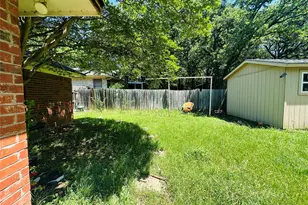 6728 Parkwood Dr, North Richland Hills, TX 76182 - Photo 19