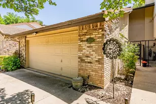 5912 Meadow Wood Ln, Fort Worth, TX 76112 - Photo 11