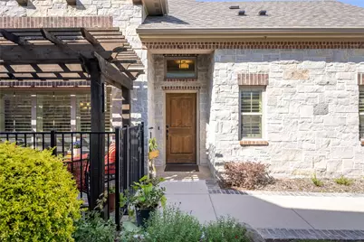 3906 Crested Eagle Way, Arlington, TX 76005 - Photo 3