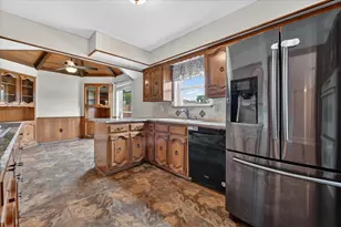 1000 Oxfordshire Dr, Carrollton, TX 75007 - Photo 13