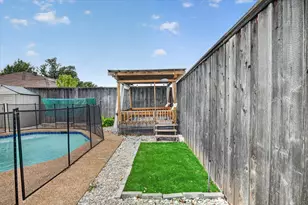 1000 Oxfordshire Dr, Carrollton, TX 75007 - Photo 35