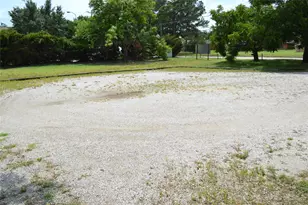 1301 Bernard St, Denton, TX 76201 - Photo 11