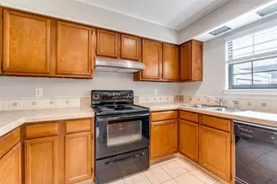 9910 Royal Ln, Dallas, TX 75231 - Photo 13