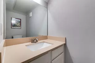 9910 Royal Ln, Dallas, TX 75231 - Photo 15