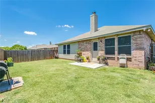 8832 Elk Creek Ln, Fort Worth, TX 76123 - Photo 9