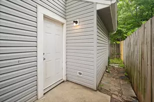 714 Jalisco Plaza, Dallas, TX 75211 - Photo 31