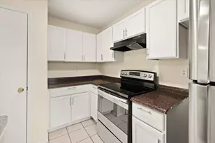 714 Jalisco Plaza, Dallas, TX 75211 - Photo 13