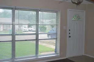 1609 Wayne St, Denton, TX 76209 - Photo 3