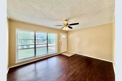 1609 Wayne Street, Denton, TX 76209 - Photo 3