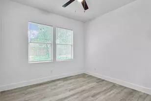3104 Delafield Ln, Dallas, TX 75227 - Photo 19