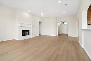 11000 Owl Creek Dr, Fort Worth, TX 76179 - Photo 3