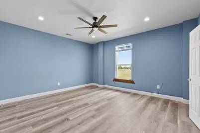 241 Gentry Road, Ennis, TX 75119 - Photo 17