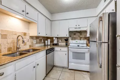 6761 Trail Lake Drive, Fort Worth, TX 76133 - Photo 9