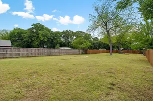 416 S Elm St, Sherman, TX 75090 - Photo 35