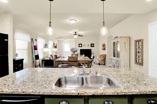 1405 Diamond Ct, Princeton, TX 75407 - Photo 5