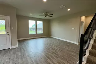 1709 Sparrow St, Denton, TX 76205 - Photo 5