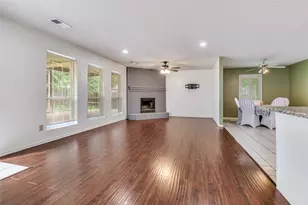 528 Lester St, Lewisville, TX 75057 - Photo 5
