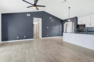 7009 Shadow Bend Dr, Fort Worth, TX 76137 - Photo 13
