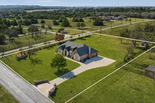 31 Golf Walk Cir, Denison, TX 75020 - Photo 17