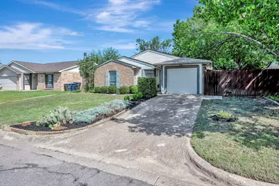 4745 Rose Of Sharon Lane, Fort Worth, TX 76137 - Photo 3