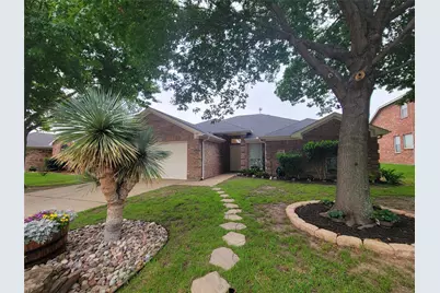 102 Canyon Court, Waxahachie, TX 75167 - Photo 1