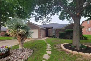 102 Canyon Ct, Waxahachie, TX 75167 - Photo 1