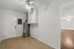 8718 Panther Dr, Woodway, TX 76712 - Photo 9