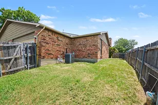 2201 Jackson Cir, Carrollton, TX 75006 - Photo 29