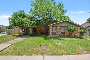 2201 Jackson Cir, Carrollton, TX 75006 - Photo 1