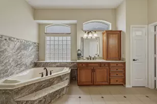 7612 Oak Knoll Dr, North Richland Hills, TX 76182 - Photo 19