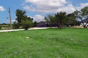 828 Quail Run, Cleburne, TX 76031 - Photo 3