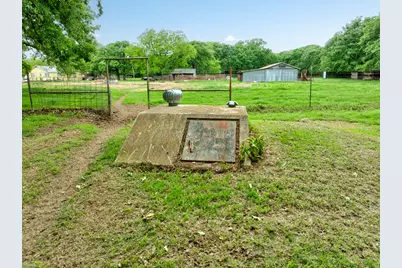 511 Old Center Church Road, Whitesboro, TX 76273 - Photo 21