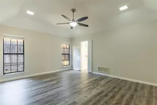 5201 Rustle Leaf Dr, Arlington, TX 76017 - Photo 11