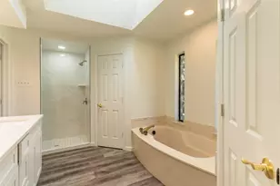 5201 Rustle Leaf Dr, Arlington, TX 76017 - Photo 15