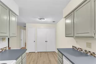 211 W Trinity St, Forney, TX 75126 - Photo 9