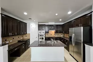9208 Dillon Trail, Irving, TX 75063 - Photo 9