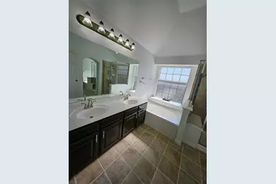 9208 Dillon Trail, Irving, TX 75063 - Photo 29