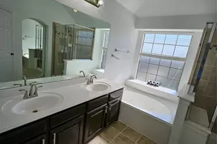 9208 Dillon Trail, Irving, TX 75063 - Photo 29