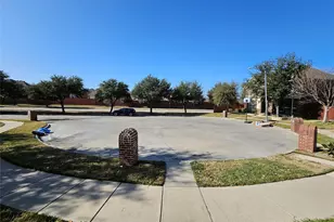 9208 Dillon Trail, Irving, TX 75063 - Photo 39